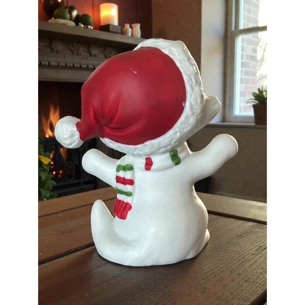 Vintage Lefton Christmas 1990 (1) White Cat Kitten Figurines. About 2